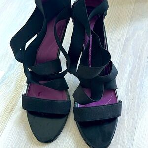 High heels black sandals